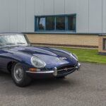 Combinaison de Yannick Dalmas, des autos des 24 Heures du Mans : une grosse vente aux enchères au Mans Classic